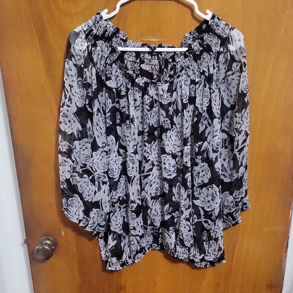 Womens Sheer Blouse By Relativity Size Xl